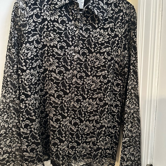 Elegant Black and White Lace Top - Picture 3 of 12